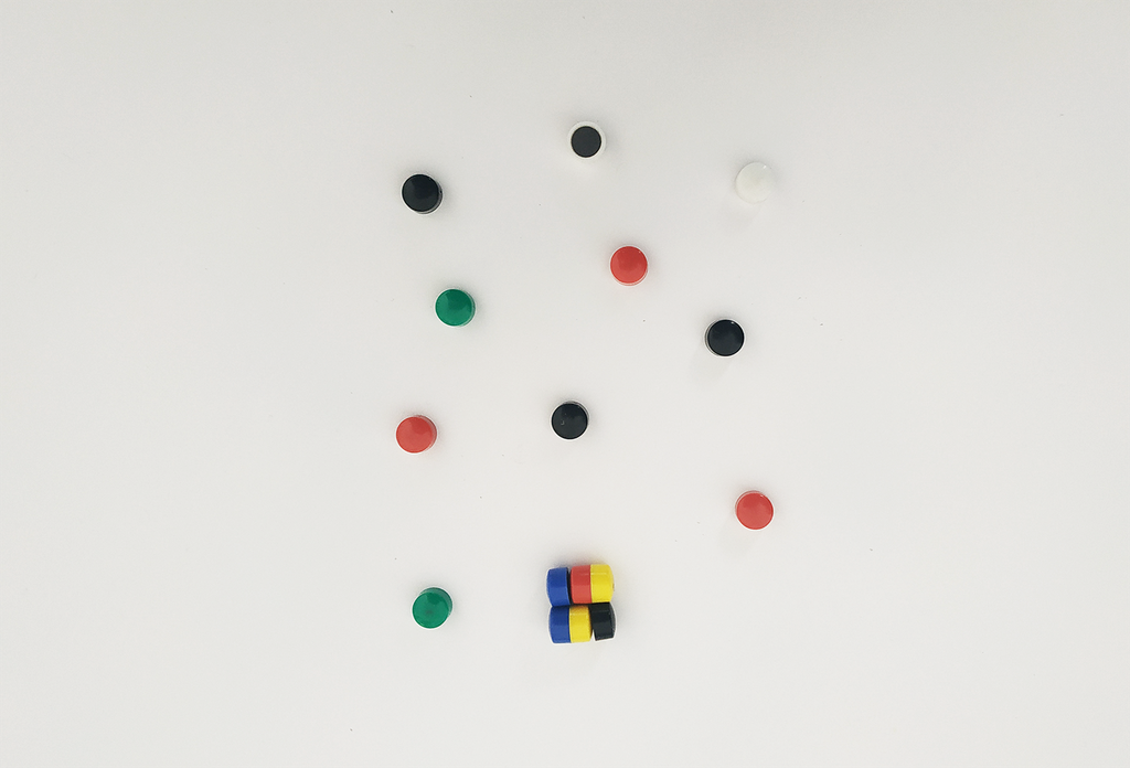 AIMANTS 9 MM - LOT DE 16 - ASSORTI