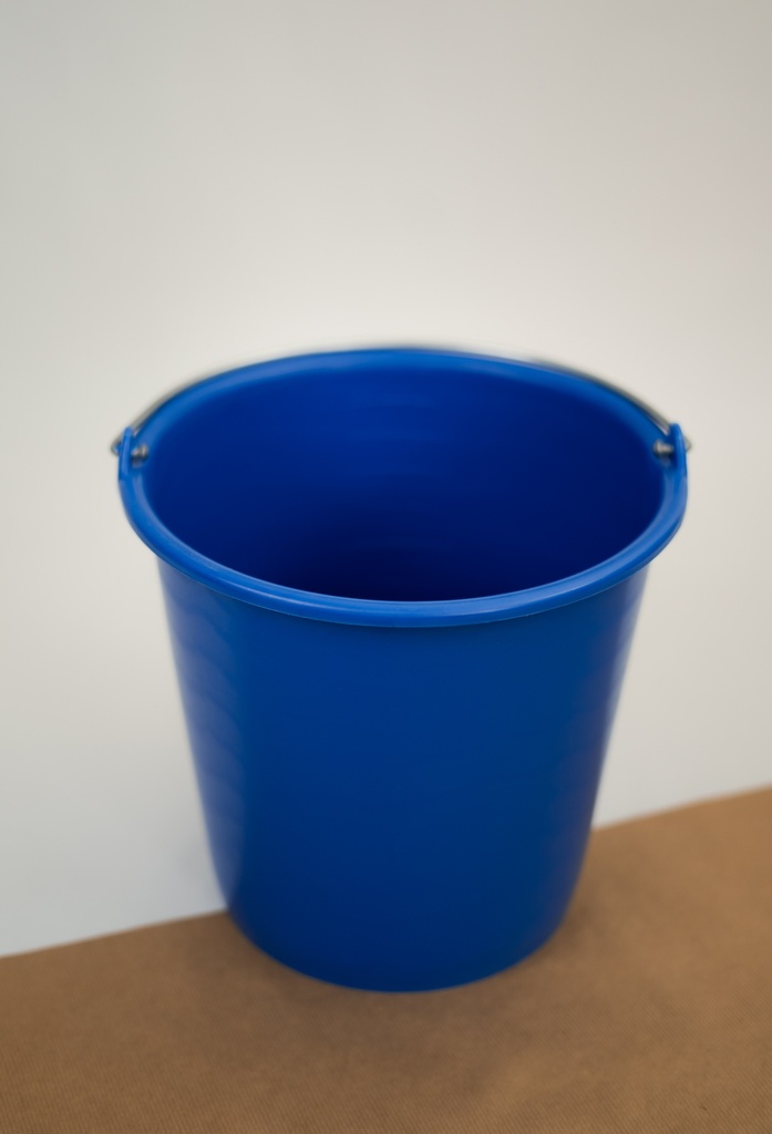 SEAU INDUSTRIEL BLEU A ANSE METAL - CAPACITE 10 L